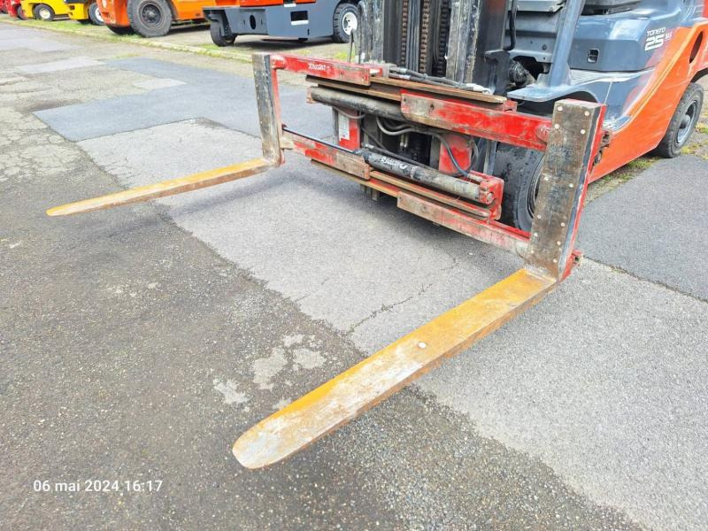 Bolzoni TDL Positionneur H22A2F32171BC02X - Vilice za Oprema za rokovanje z materiali: slika 3 Bolzoni TDL Positionneur H22A2F32171BC02X - Vilice za Oprema za rokovanje z materiali: slika 3