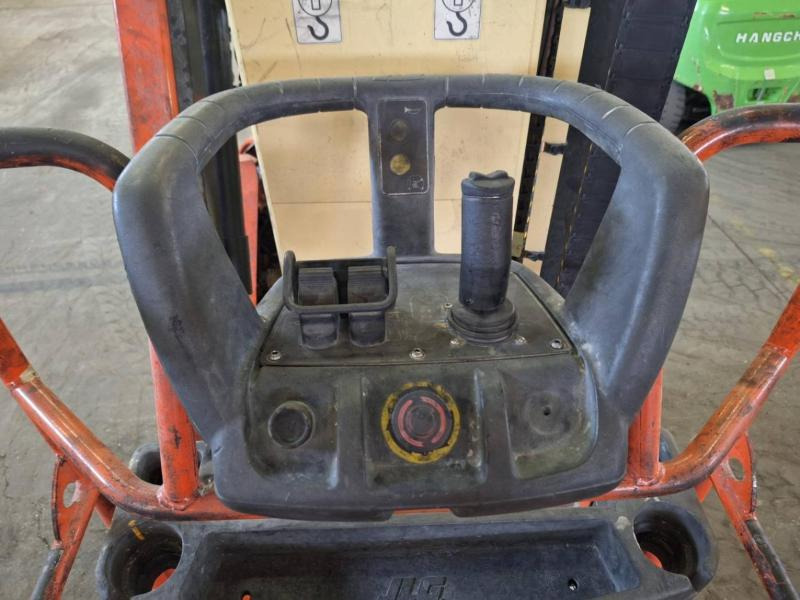 JLG Toucan 8E - Vertikalni dvižni teleskop: slika 4 JLG Toucan 8E - Vertikalni dvižni teleskop: slika 4