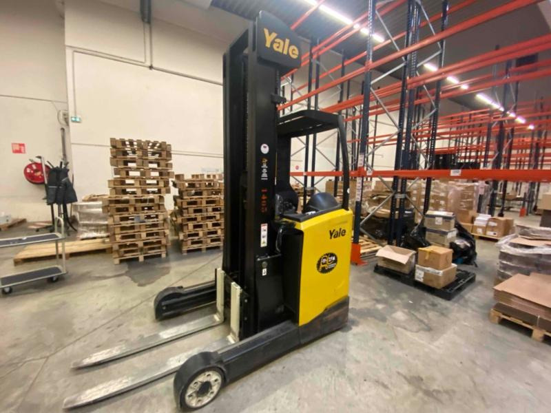 Yale MR14 - Viličar s pomičnim teleskopom: slika 1 Yale MR14 - Viličar s pomičnim teleskopom: slika 1