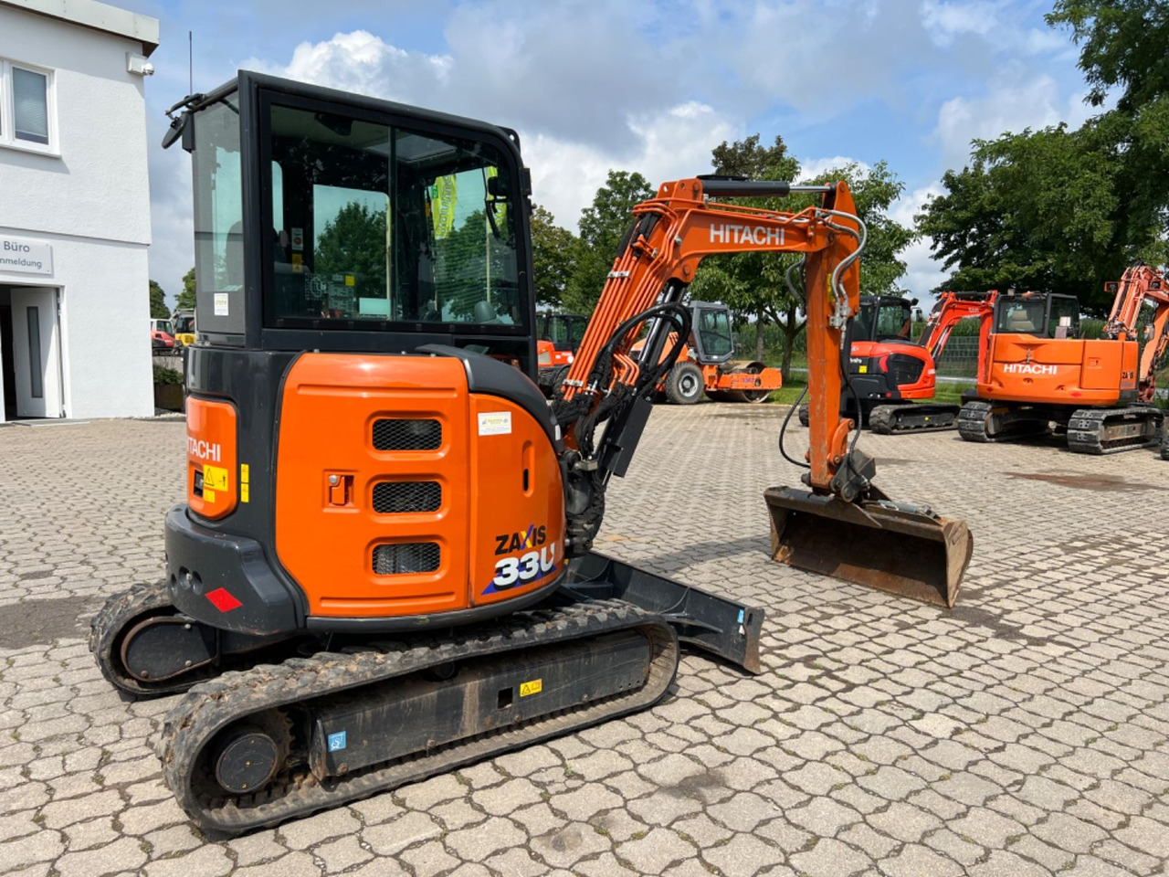 Hitachi ZX 33 U-6 CLR, Bj 22, 650 BH, Klima, MS03, GLV - Mini bager: slika 4 Hitachi ZX 33 U-6 CLR, Bj 22, 650 BH, Klima, MS03, GLV - Mini bager: slika 4