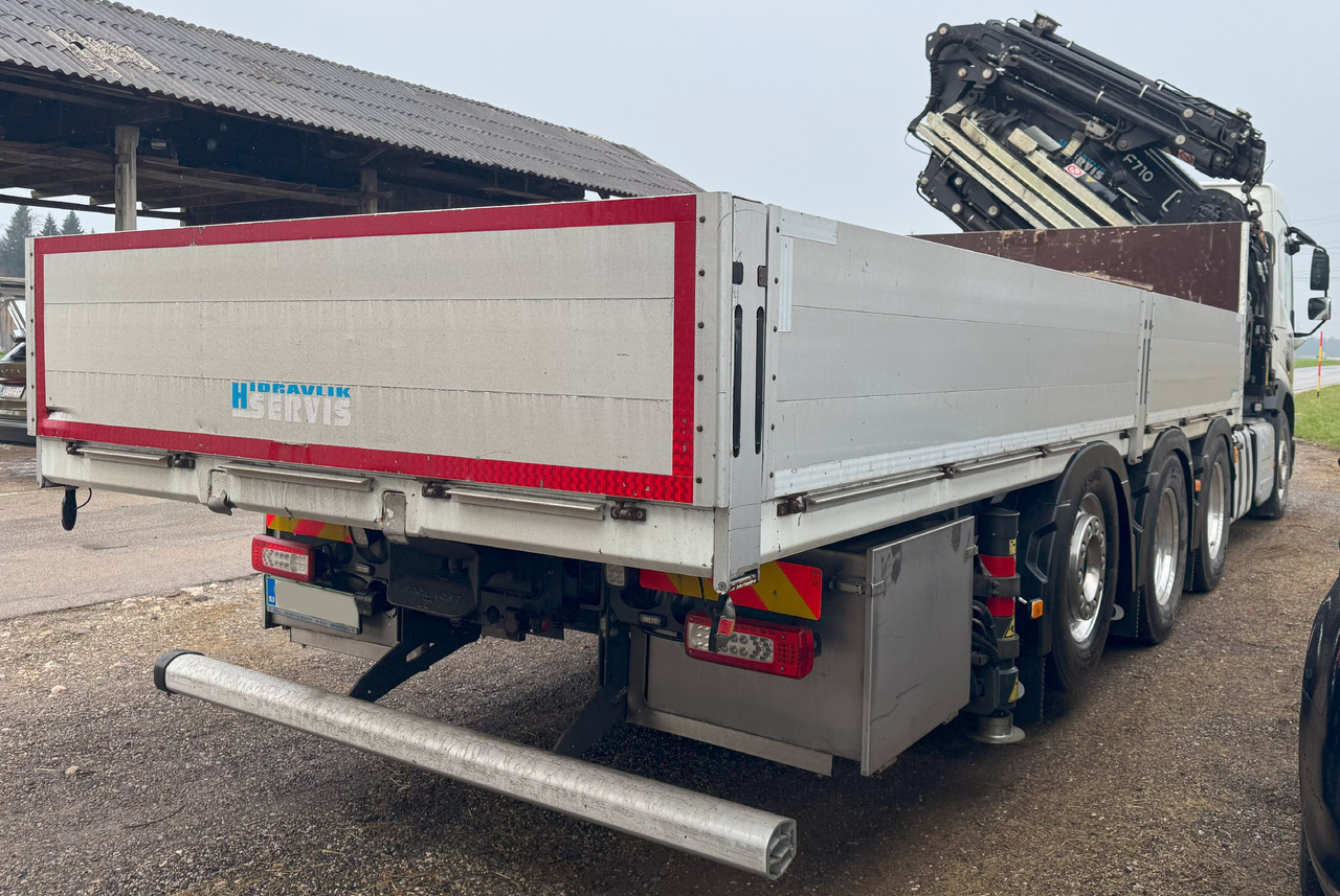 VOLVO Hiab Palfinger Fassi F710-6 JIB-4 - Tovornjak z dvigalom: slika 2 VOLVO Hiab Palfinger Fassi F710-6 JIB-4 - Tovornjak z dvigalom: slika 2