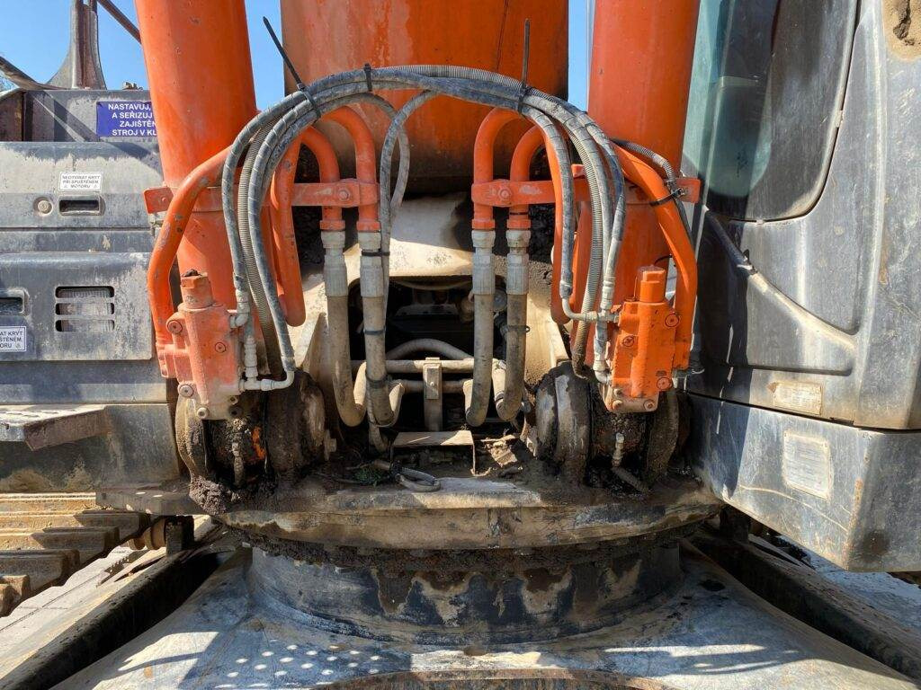 Hitachi ZX350LC-6 - Bager goseničar: slika 5 Hitachi ZX350LC-6 - Bager goseničar: slika 5