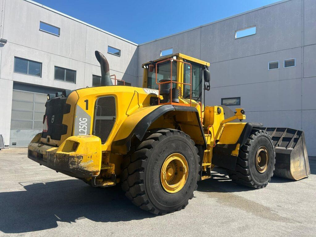 Volvo L250G - Kolesni nakladalec: slika 2 Volvo L250G - Kolesni nakladalec: slika 2
