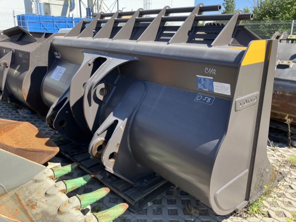 Volvo Schaufel mit Zähnen - Žlica: slika 3 Volvo Schaufel mit Zähnen - Žlica: slika 3