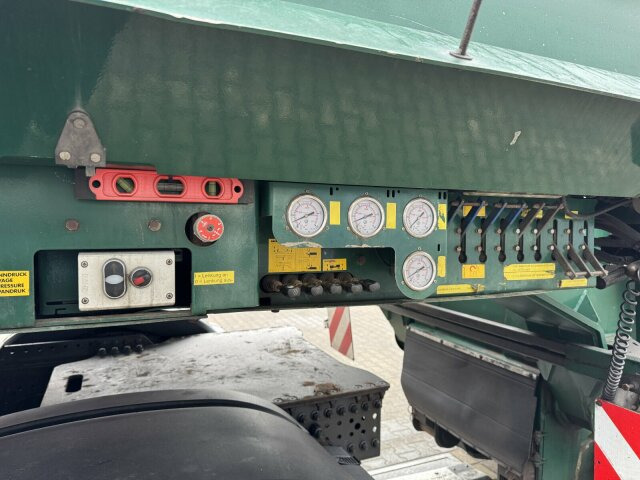 Faymonville STBZ-6VA Tieflader 4+2 Achse + Schwerlast *83 T - Nizko noseča polprikolica: slika 2 Faymonville STBZ-6VA Tieflader 4+2 Achse + Schwerlast *83 T - Nizko noseča polprikolica: slika 2