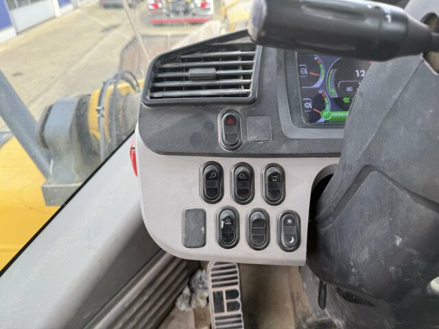 Komatsu WA 470-7 Radlader 24 Ton Schaufel 4.5 m³ *Waage - Kolesni nakladalec: slika 4 Komatsu WA 470-7 Radlader 24 Ton Schaufel 4.5 m³ *Waage - Kolesni nakladalec: slika 4