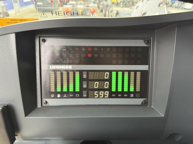 Liebherr LTM 1070-4.2 Autokran mit Spitze *TOP Zustand - Avtodvigalo za vse namene: slika 2 Liebherr LTM 1070-4.2 Autokran mit Spitze *TOP Zustand - Avtodvigalo za vse namene: slika 2