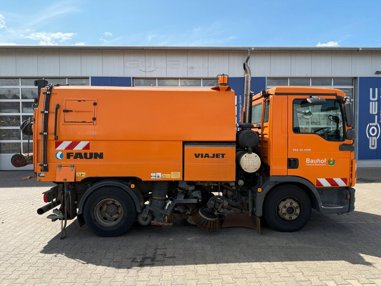 MAN 12.220 4x2 BL Kehrmaschine Viajet 5RHS - Vozilo za pometanje: slika 2 MAN 12.220 4x2 BL Kehrmaschine Viajet 5RHS - Vozilo za pometanje: slika 2
