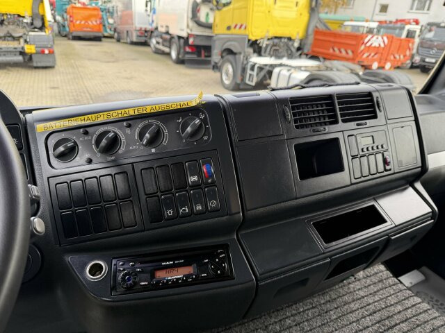 MAN TGA 18.360 4x2 HD-Kanalreiniger ASSMANN 6500 L - Vakuumski tovornjak: slika 3 MAN TGA 18.360 4x2 HD-Kanalreiniger ASSMANN 6500 L - Vakuumski tovornjak: slika 3