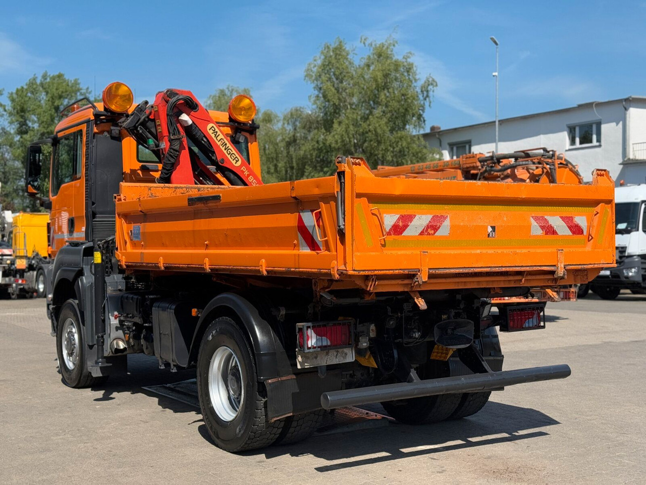 MAN TGA 18.360 4x4 Kipper Kran PALFINGER Winterd. - Tovornjak z dvigalom: slika 5 MAN TGA 18.360 4x4 Kipper Kran PALFINGER Winterd. - Tovornjak z dvigalom: slika 5