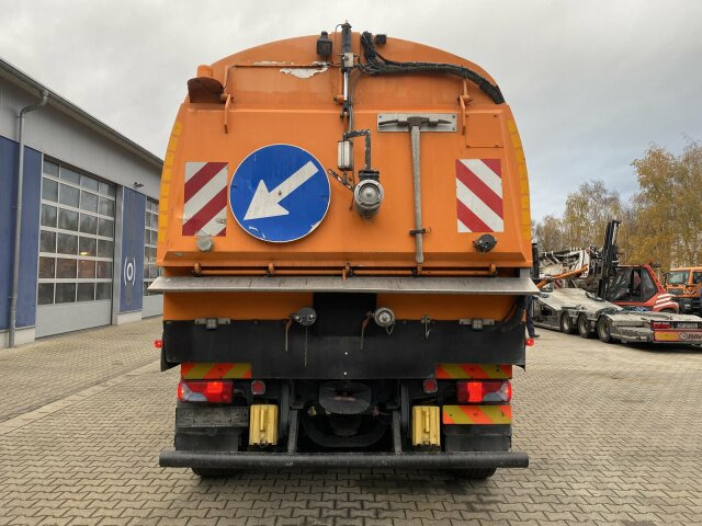 Vozilo za pometanje MAN TGA 26.430 6x2-2 LL: slika 8