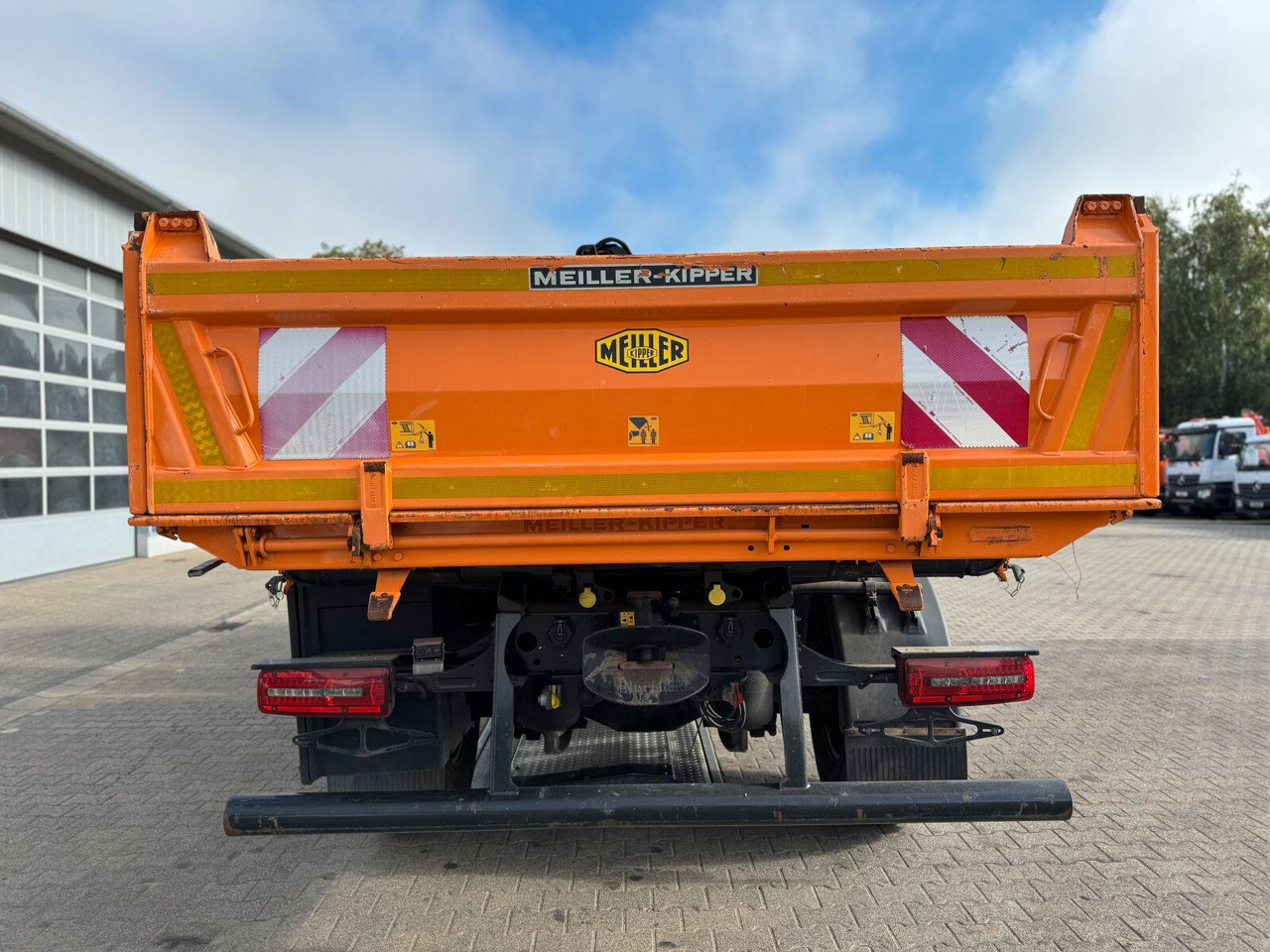MAN TGM 13.250 4x4 Kipper Kran HIAB Winterd. - Tovornjak prekucnik, Tovornjak z dvigalom: slika 5 MAN TGM 13.250 4x4 Kipper Kran HIAB Winterd. - Tovornjak prekucnik, Tovornjak z dvigalom: slika 5