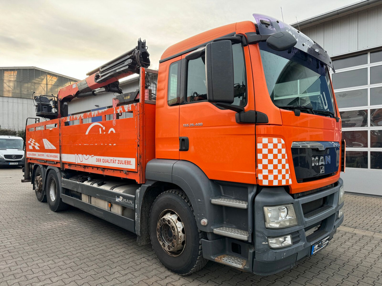 MAN TGS 26.400 6x2 Pritsche Kran Palfinger PK 18001L - Tovornjak s kesonom, Tovornjak z dvigalom: slika 1 MAN TGS 26.400 6x2 Pritsche Kran Palfinger PK 18001L - Tovornjak s kesonom, Tovornjak z dvigalom: slika 1