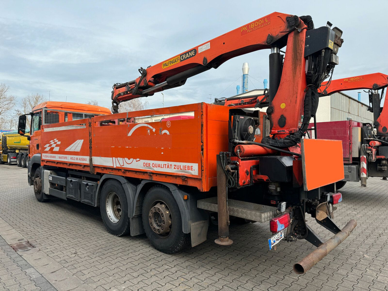 MAN TGS 26.400 6x2 Pritsche Kran Palfinger PK 18001L - Tovornjak s kesonom, Tovornjak z dvigalom: slika 4 MAN TGS 26.400 6x2 Pritsche Kran Palfinger PK 18001L - Tovornjak s kesonom, Tovornjak z dvigalom: slika 4