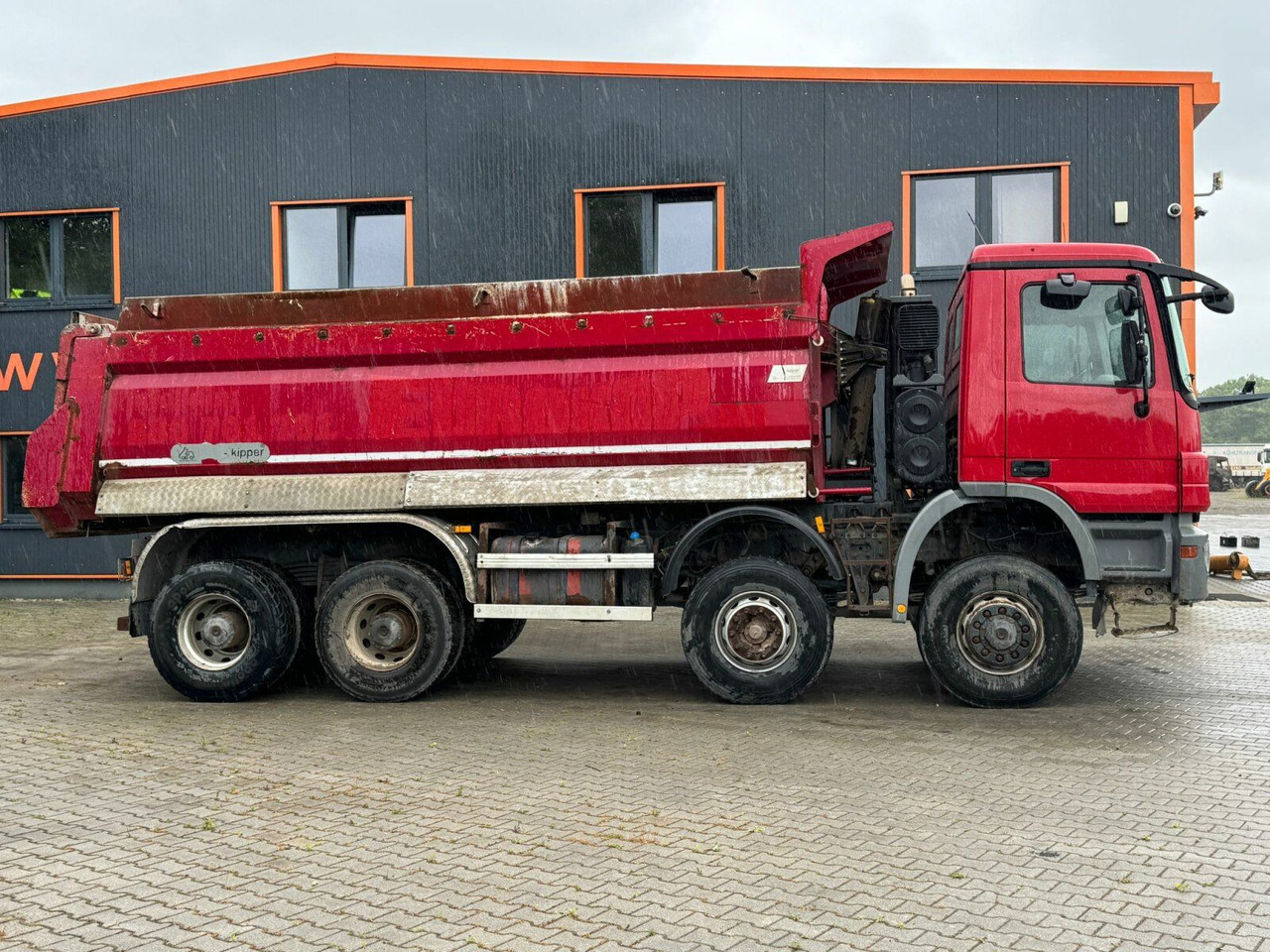 Mercedes-Benz ACTROS 4141 EURO4 8x6 Muldenkipper - Tovornjak prekucnik: slika 4 Mercedes-Benz ACTROS 4141 EURO4 8x6 Muldenkipper - Tovornjak prekucnik: slika 4