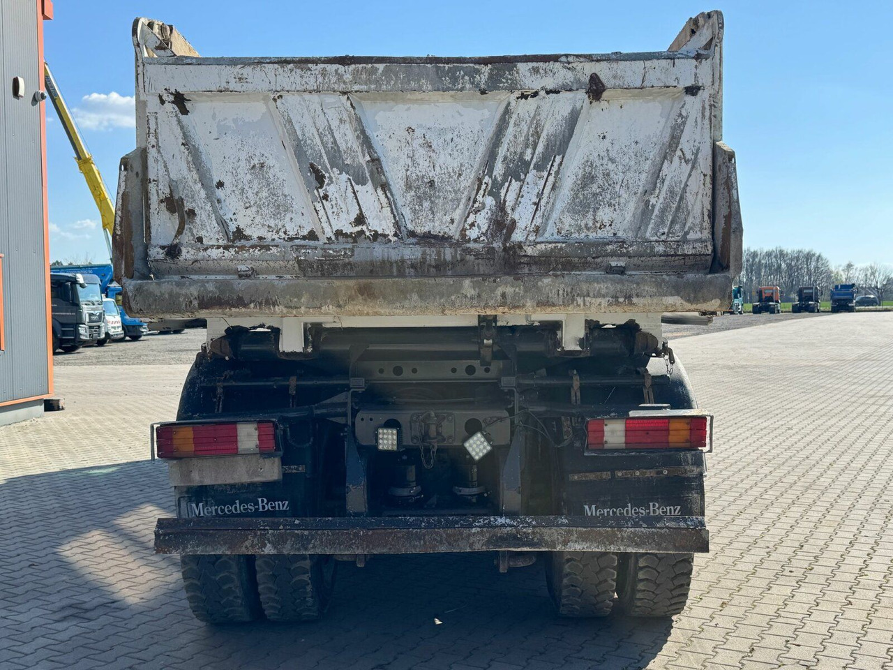 Mercedes-Benz ACTROS 4144 8x8 EURO4 DSK Meiller - Tovornjak prekucnik: slika 5 Mercedes-Benz ACTROS 4144 8x8 EURO4 DSK Meiller - Tovornjak prekucnik: slika 5