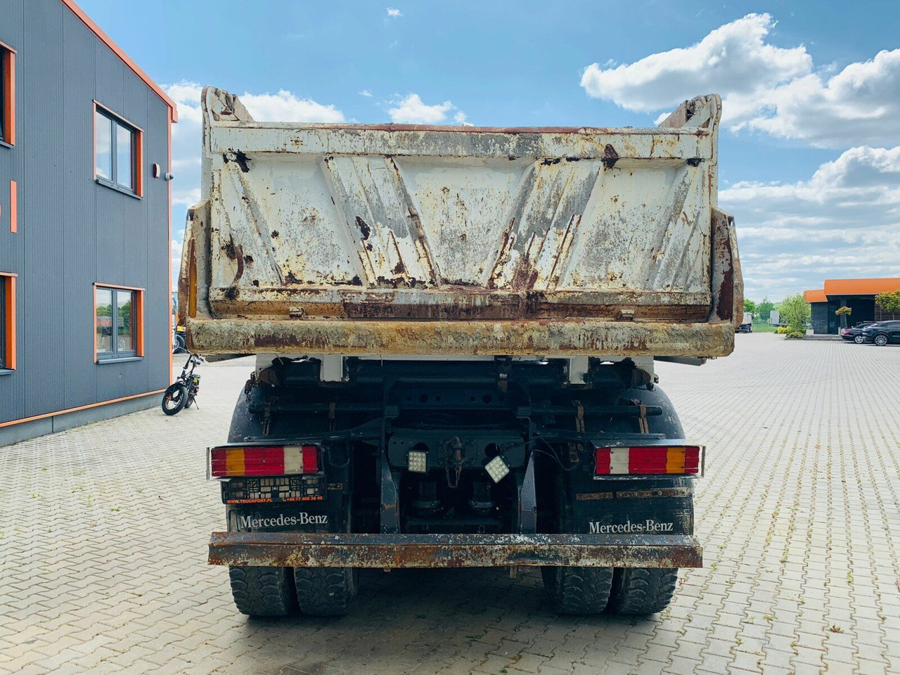 Mercedes-Benz ACTROS 4144 8x8 EURO4 DSK Meiller - Tovornjak prekucnik: slika 5 Mercedes-Benz ACTROS 4144 8x8 EURO4 DSK Meiller - Tovornjak prekucnik: slika 5