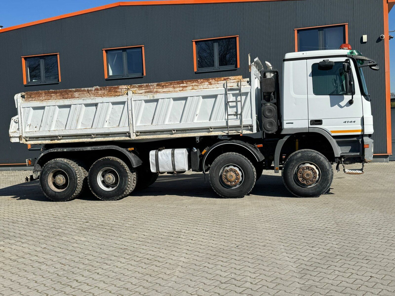 Mercedes-Benz ACTROS 4144 8x8 EURO4 DSK Meiller - Tovornjak prekucnik: slika 3 Mercedes-Benz ACTROS 4144 8x8 EURO4 DSK Meiller - Tovornjak prekucnik: slika 3
