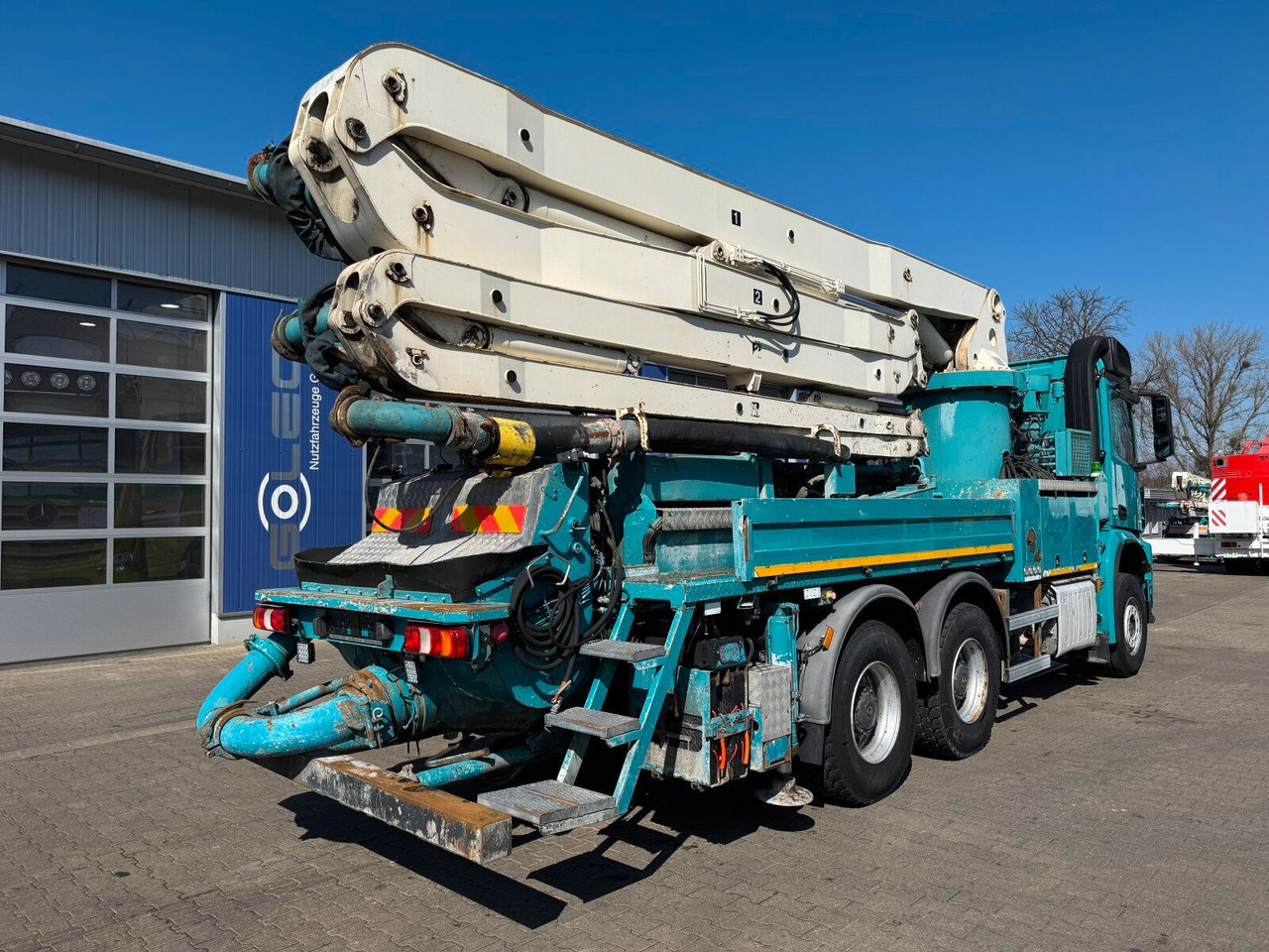 Mercedes-Benz AROCS 2844 6x4 Euro 6 Betonpumpe SERMAC 5Z33 - Črpalka za beton: slika 4 Mercedes-Benz AROCS 2844 6x4 Euro 6 Betonpumpe SERMAC 5Z33 - Črpalka za beton: slika 4
