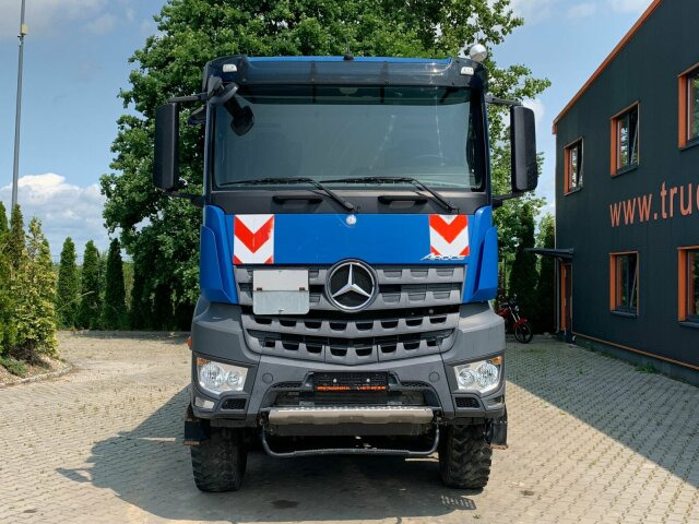 Mercedes-Benz AROCS 4145 8x8 EURO6 Muldenkipper TOP! - Tovornjak prekucnik: slika 3 Mercedes-Benz AROCS 4145 8x8 EURO6 Muldenkipper TOP! - Tovornjak prekucnik: slika 3