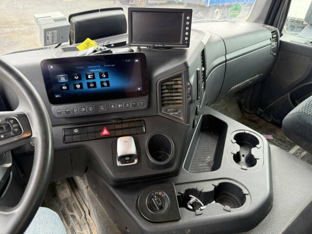 Mercedes-Benz AROCS 4145 8x8 Meiller Muldenkipper - Tovornjak prekucnik: slika 4 Mercedes-Benz AROCS 4145 8x8 Meiller Muldenkipper - Tovornjak prekucnik: slika 4