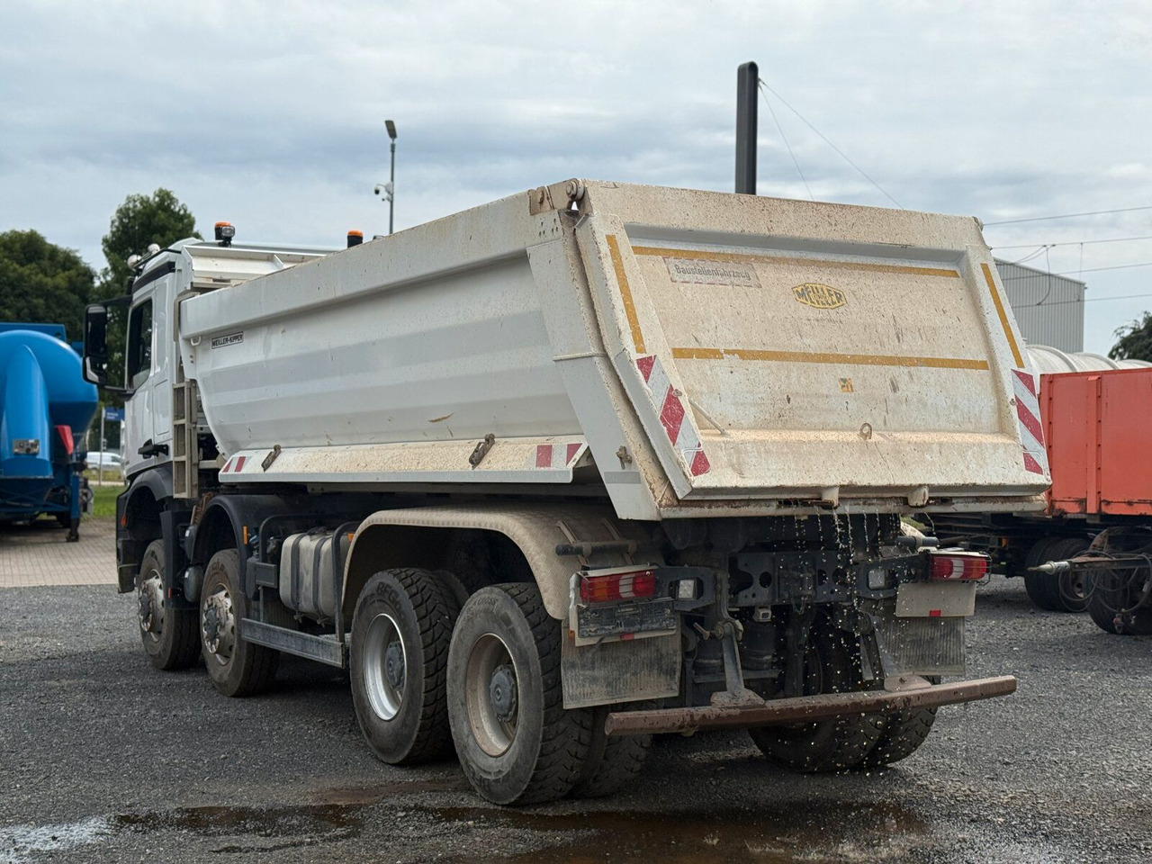 Mercedes-Benz AROCS 4145 8x8 Meiller Muldenkipper - Tovornjak prekucnik: slika 5 Mercedes-Benz AROCS 4145 8x8 Meiller Muldenkipper - Tovornjak prekucnik: slika 5