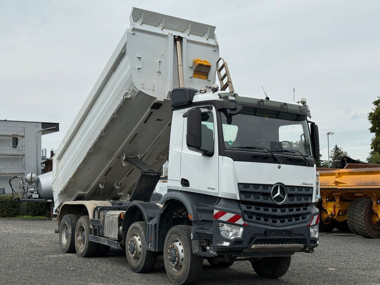 Mercedes-Benz AROCS 4145 8x8 Meiller Muldenkipper - Tovornjak prekucnik: slika 2 Mercedes-Benz AROCS 4145 8x8 Meiller Muldenkipper - Tovornjak prekucnik: slika 2