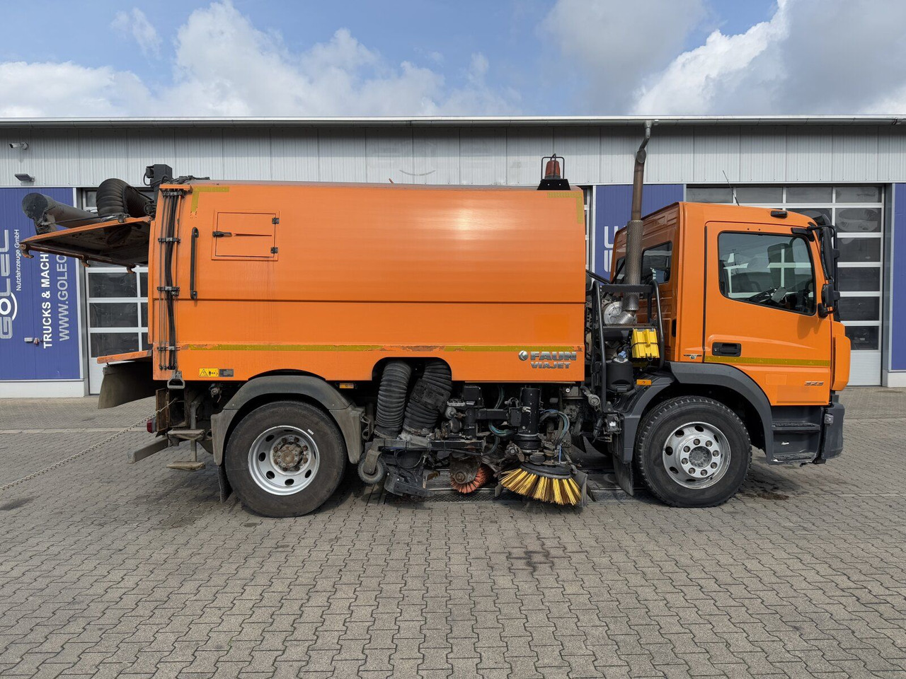 Mercedes-Benz ATEGO 1323 4x2 Kehrmaschine FAUN Viajet 6R/H - Vozilo za pometanje: slika 3 Mercedes-Benz ATEGO 1323 4x2 Kehrmaschine FAUN Viajet 6R/H - Vozilo za pometanje: slika 3