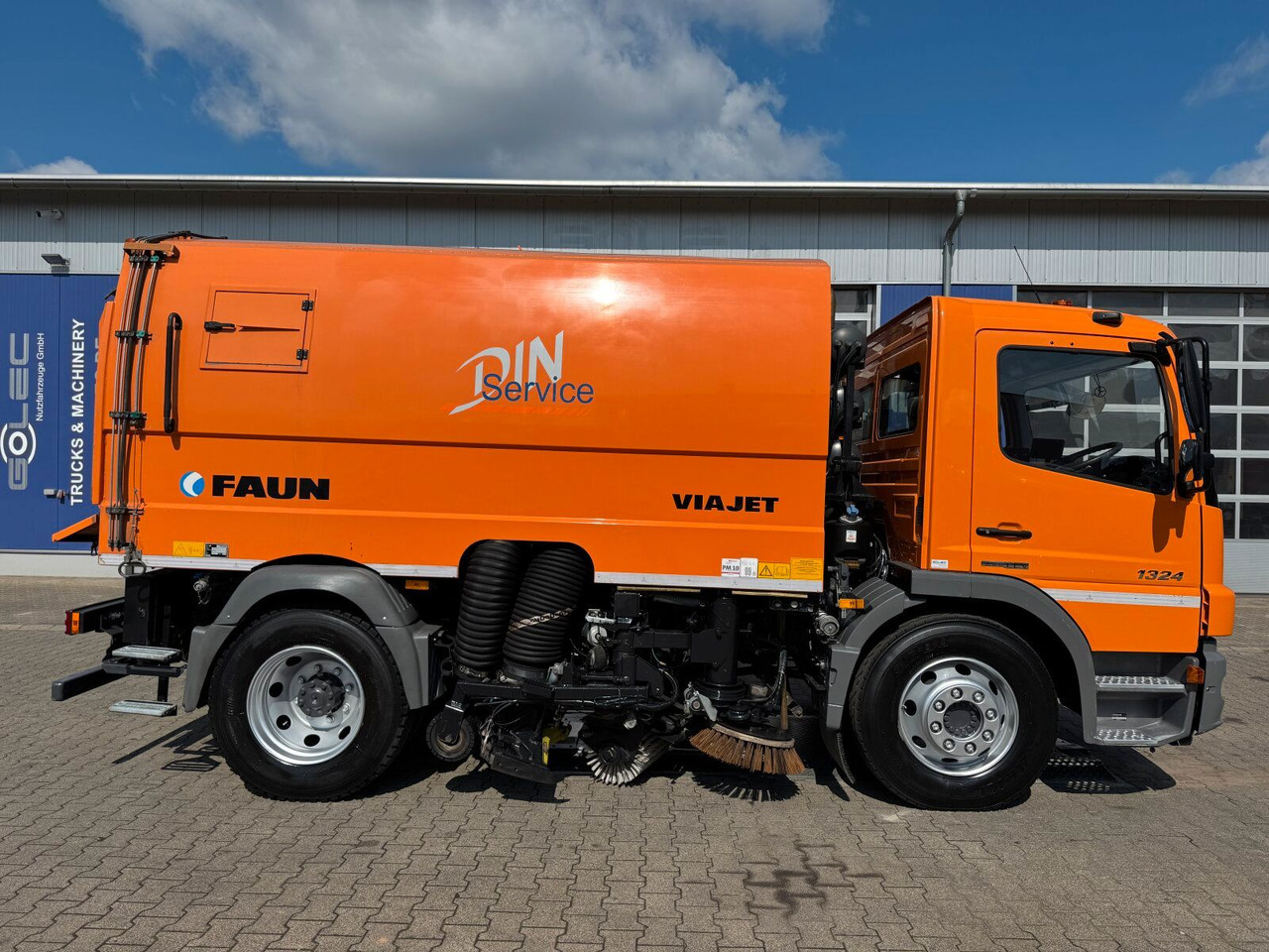 Mercedes-Benz ATEGO 1324 4x2 Kehrmaschine FAUN Viajet 6R/H - Vozilo za pometanje: slika 3 Mercedes-Benz ATEGO 1324 4x2 Kehrmaschine FAUN Viajet 6R/H - Vozilo za pometanje: slika 3