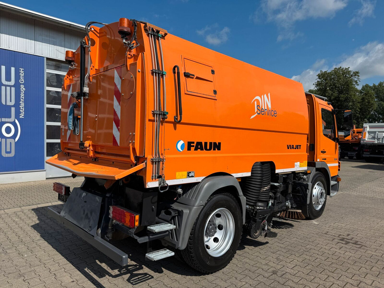 Mercedes-Benz ATEGO 1324 4x2 Kehrmaschine FAUN Viajet 6R/H - Vozilo za pometanje: slika 5 Mercedes-Benz ATEGO 1324 4x2 Kehrmaschine FAUN Viajet 6R/H - Vozilo za pometanje: slika 5