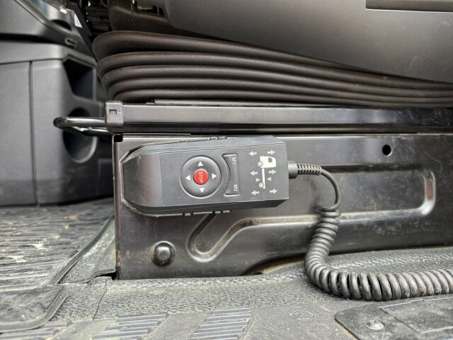 Mercedes-Benz Actros 4x2 Pritsche Plane Laderampe + Anhänger - Tovornjak s ponjavo: slika 5 Mercedes-Benz Actros 4x2 Pritsche Plane Laderampe + Anhänger - Tovornjak s ponjavo: slika 5