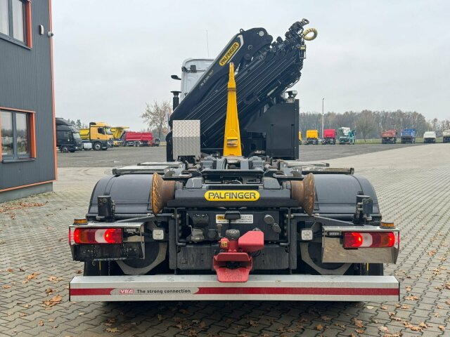 Mercedes-Benz Arocs 3253 8x4 Abrollkipper Kran Palfinger 37002 lizing Mercedes-Benz Arocs 3253 8x4 Abrollkipper Kran Palfinger 37002: slika 12 Mercedes-Benz Arocs 3253 8x4 Abrollkipper Kran Palfinger 37002 lizing Mercedes-Benz Arocs 3253 8x4 Abrollkipper Kran Palfinger 37002: slika 12