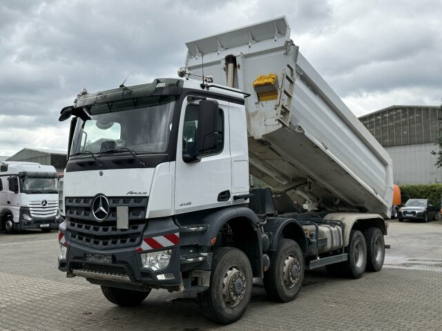 Mercedes-Benz Arocs 4145 8x8 Muldenkipper MEILLER - Tovornjak prekucnik: slika 4 Mercedes-Benz Arocs 4145 8x8 Muldenkipper MEILLER - Tovornjak prekucnik: slika 4