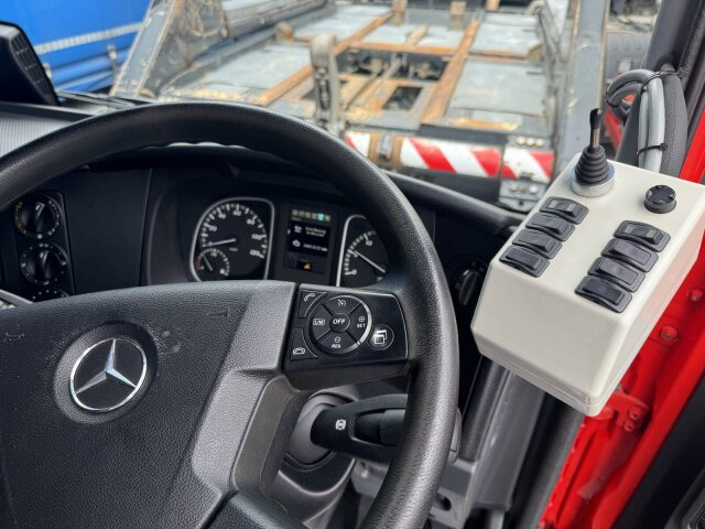 Mercedes-Benz Atego 1324 4x2 Kehrmaschine BROCK HD Anlage - Vozilo za pometanje: slika 3 Mercedes-Benz Atego 1324 4x2 Kehrmaschine BROCK HD Anlage - Vozilo za pometanje: slika 3