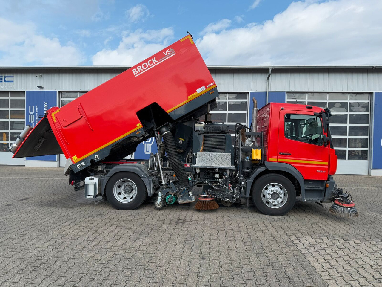 Mercedes-Benz Atego 1324 4x2 Kehrmaschine BROCK HD Anlage - Vozilo za pometanje: slika 4 Mercedes-Benz Atego 1324 4x2 Kehrmaschine BROCK HD Anlage - Vozilo za pometanje: slika 4