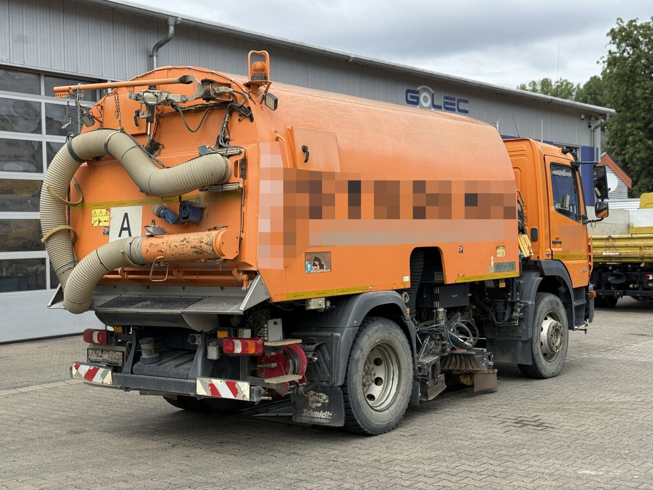 Mercedes-Benz Atego 1324 4x2 Kehrmaschine Schmidt SKF S7B 7 m³ - Vozilo za pometanje: slika 3 Mercedes-Benz Atego 1324 4x2 Kehrmaschine Schmidt SKF S7B 7 m³ - Vozilo za pometanje: slika 3
