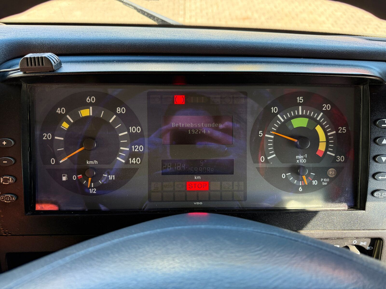 Vozilo za pometanje Mercedes-Benz Atego 1518 4x2 Kehrmaschine Bucher 500: slika 15