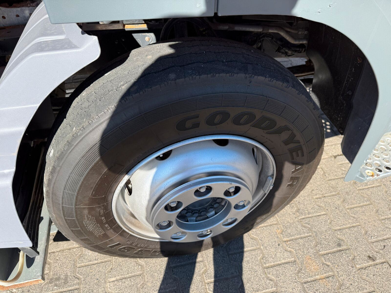 Vozilo za pometanje Mercedes-Benz Atego 1518 4x2 Kehrmaschine Bucher 500: slika 21