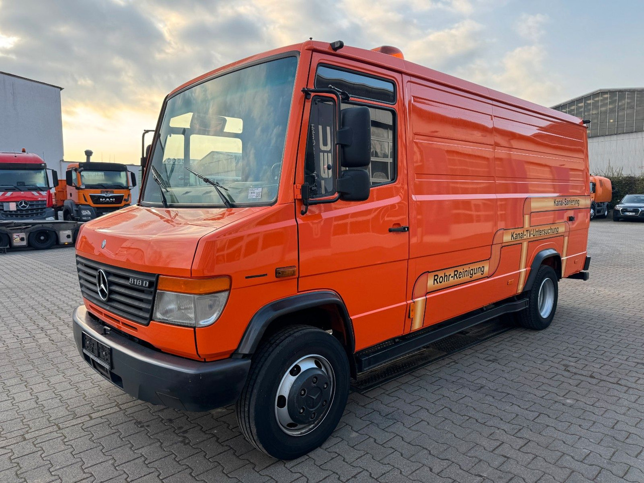 Mercedes-Benz Vario 818D Kanalreiniger Rockstroh Drain Jet 100 - Vakuumski tovornjak: slika 2 Mercedes-Benz Vario 818D Kanalreiniger Rockstroh Drain Jet 100 - Vakuumski tovornjak: slika 2