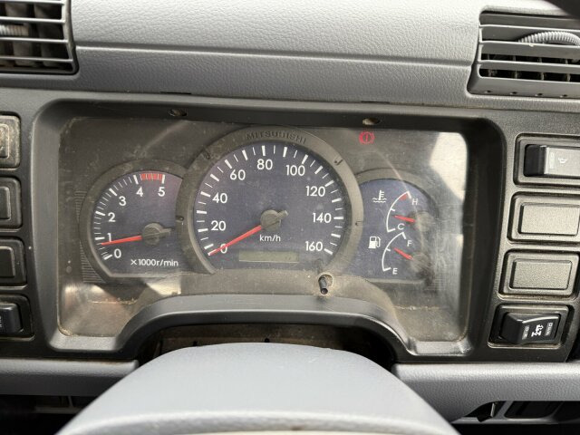 Mitsubishi Canter FUSO Kehrmaschine BROCK SL140 4 m³ - Vozilo za pometanje: slika 2 Mitsubishi Canter FUSO Kehrmaschine BROCK SL140 4 m³ - Vozilo za pometanje: slika 2