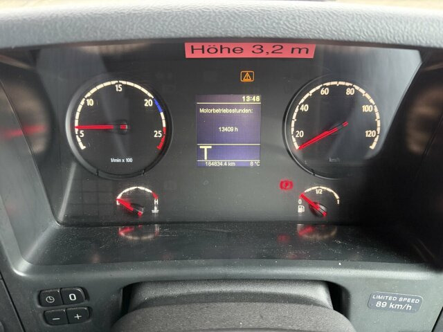 Scania P230 Kehrmaschine Johnston VT605- 6 M³ - Vozilo za pometanje: slika 3 Scania P230 Kehrmaschine Johnston VT605- 6 M³ - Vozilo za pometanje: slika 3