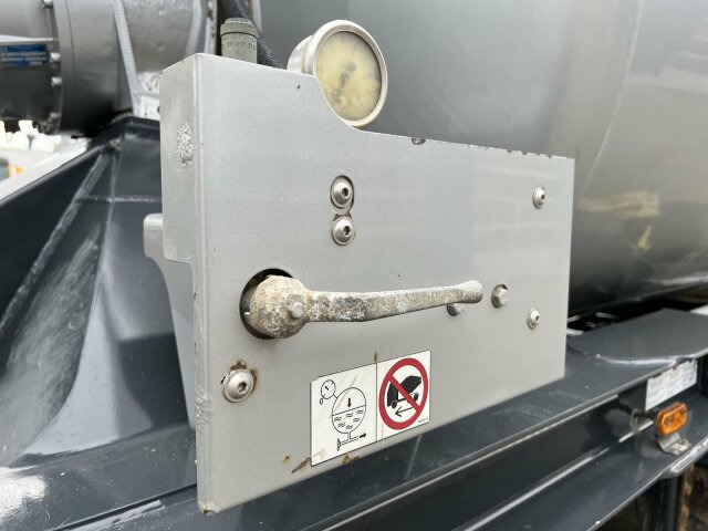 Schwing Stetter Betonmischer Auflieger 10 m³ - Avtomešalec: slika 4 Schwing Stetter Betonmischer Auflieger 10 m³ - Avtomešalec: slika 4