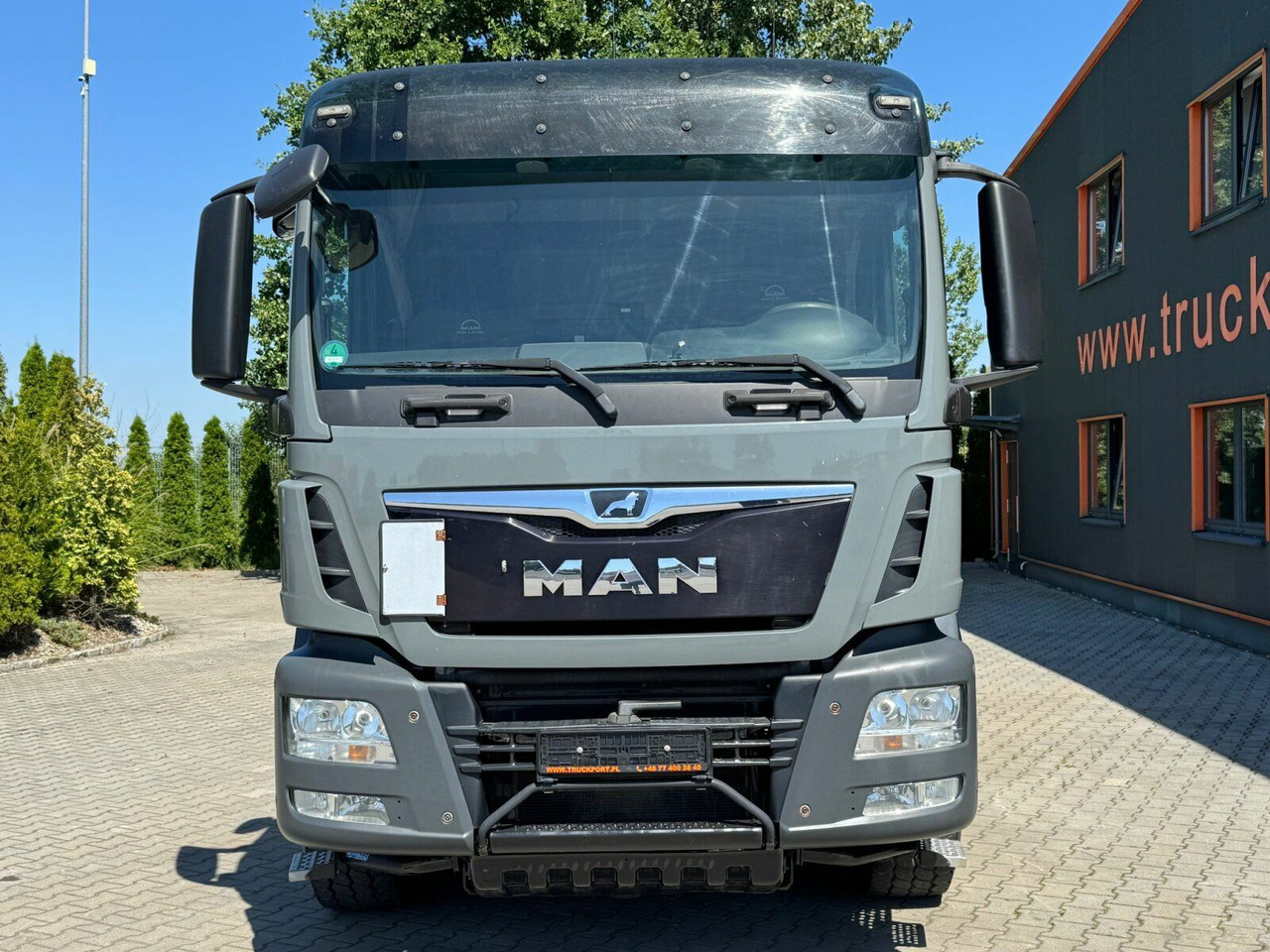 MAN TGS 18.500 4x4H BLS Euro 6 SZM Kipphyd. Retarder - Vlačilec: slika 3 MAN TGS 18.500 4x4H BLS Euro 6 SZM Kipphyd. Retarder - Vlačilec: slika 3