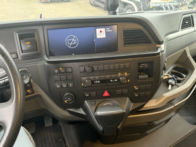 MAN TGX 18.470 4x4H SZM - Kipphyd. Euro 6 *Kippaufl. - Vlačilec: slika 4 MAN TGX 18.470 4x4H SZM - Kipphyd. Euro 6 *Kippaufl. - Vlačilec: slika 4