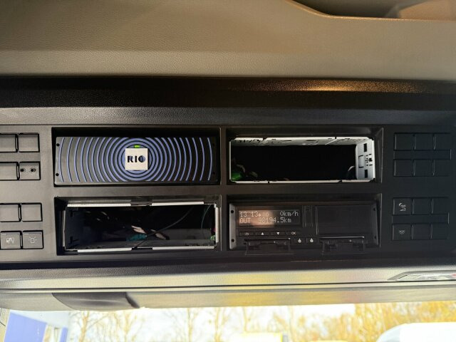 MAN TGX 18.510 SZM mit Kipphydraulik - Vlačilec: slika 4 MAN TGX 18.510 SZM mit Kipphydraulik - Vlačilec: slika 4