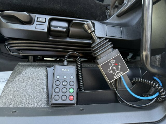 MAN TGX 18.510 SZM mit Kipphydraulik - Vlačilec: slika 5 MAN TGX 18.510 SZM mit Kipphydraulik - Vlačilec: slika 5