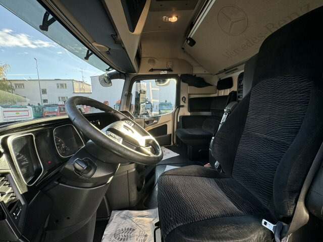 Mercedes-Benz Actros 1845 SZM 4x2 Streamspace *Retarder - Vlačilec: slika 4 Mercedes-Benz Actros 1845 SZM 4x2 Streamspace *Retarder - Vlačilec: slika 4