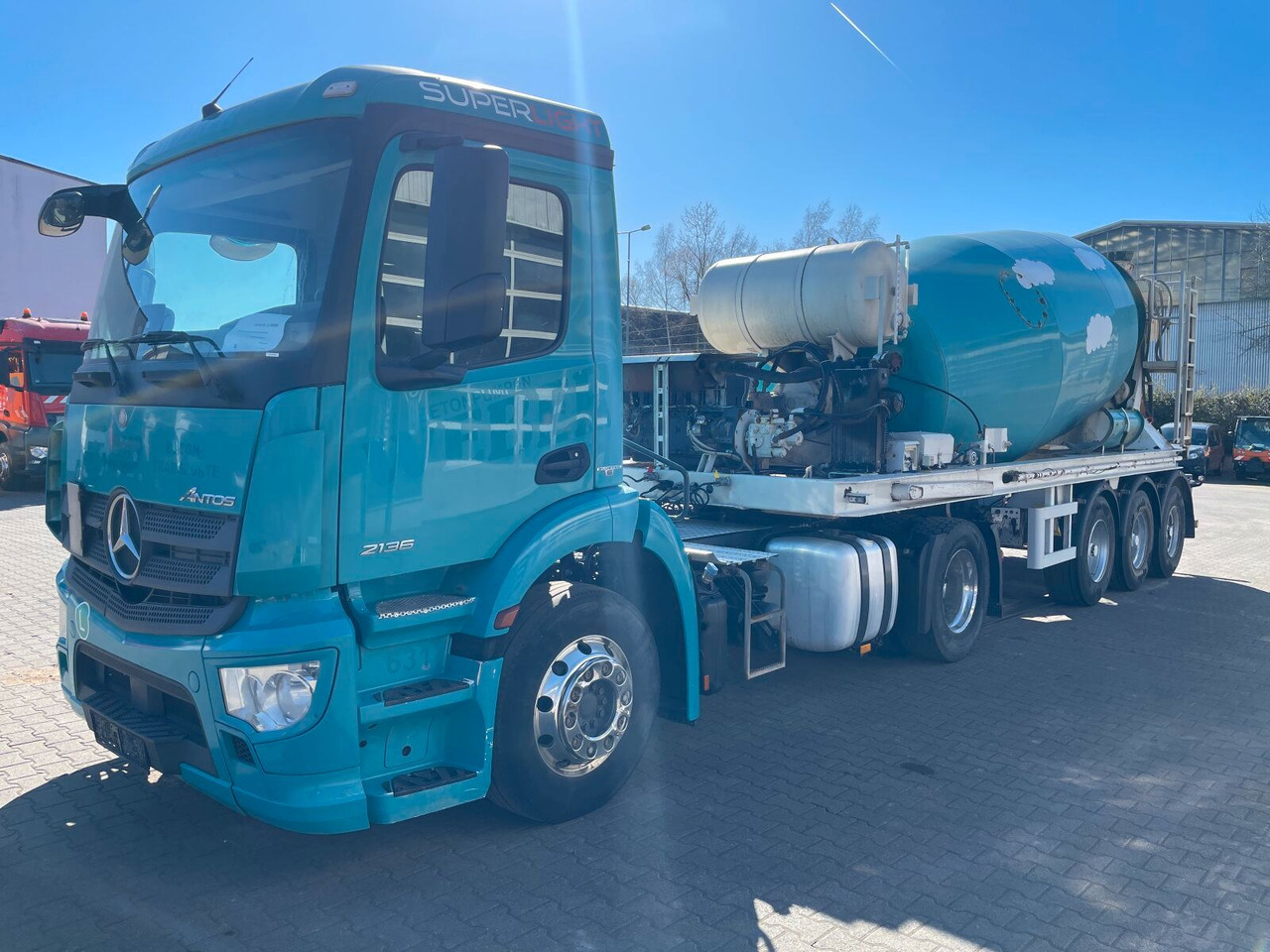 Mercedes-Benz Antos 2136 4x2 SZM Retarder Kipphyd. *Betonaufl. - Vlačilec: slika 5 Mercedes-Benz Antos 2136 4x2 SZM Retarder Kipphyd. *Betonaufl. - Vlačilec: slika 5