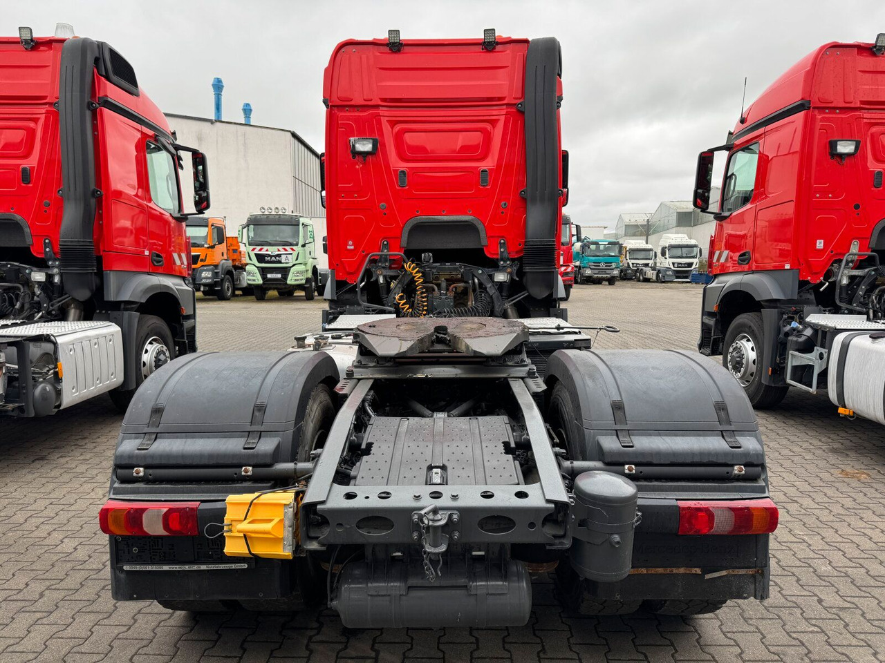 Mercedes-Benz Arocs 1845 LS 4x4 HAD *Kipphyd. Euro6 Blatt/Luft - Vlačilec: slika 4 Mercedes-Benz Arocs 1845 LS 4x4 HAD *Kipphyd. Euro6 Blatt/Luft - Vlačilec: slika 4