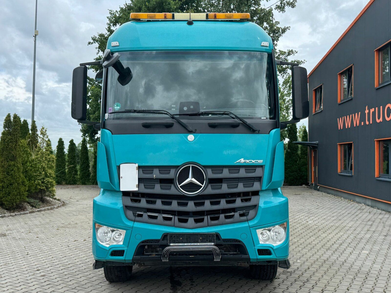 Mercedes-Benz Arocs 2142 4x4H SZM Euro 6 Kipphydraulik - Vlačilec: slika 3 Mercedes-Benz Arocs 2142 4x4H SZM Euro 6 Kipphydraulik - Vlačilec: slika 3